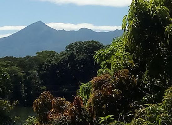 nicaragua/mombacho-volcano/attraction/centro-turistico-granada