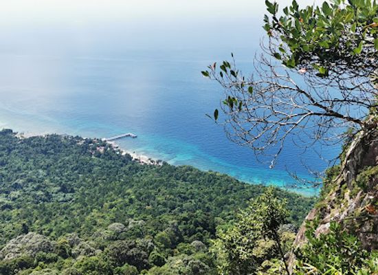 malaysia/tioman-island/attraction/gunung-nenek-semukut