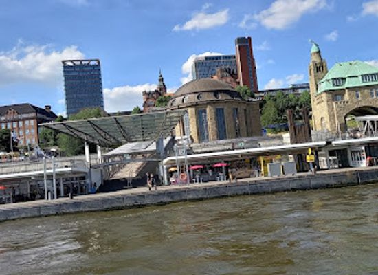 germany/hamburg/st-pauli/attraction/hamburg-harbor