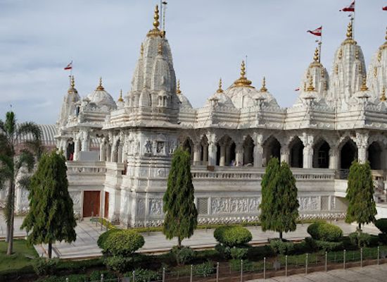 india/kutch/attraction/sharad-baug-palace