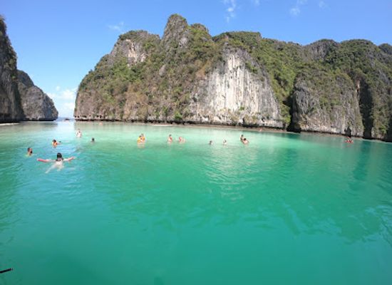 thailand/koh-phi-phi/attraction/the-pirate-boat-phi-phi-island-tour