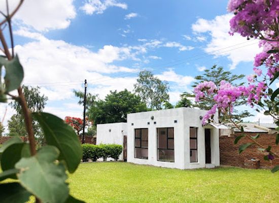 malawi/majete-wildlife-reserve/attraction/pyera-gardens