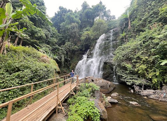 thailand/doi-inthanon-national-park/attraction/pha-dok-sieo-waterfall