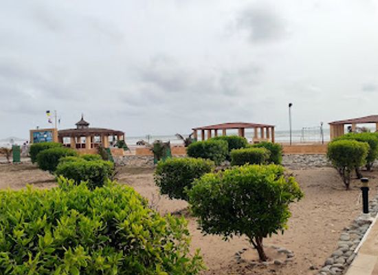 pakistan/lasbela/attraction/sonmiani-beach