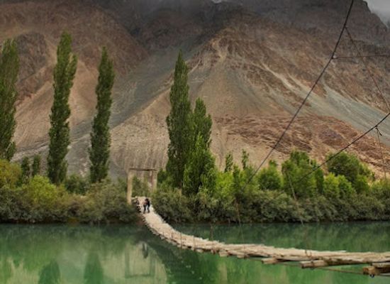 pakistan/gilgit-baltistan/attraction/suspension-bridge-phander