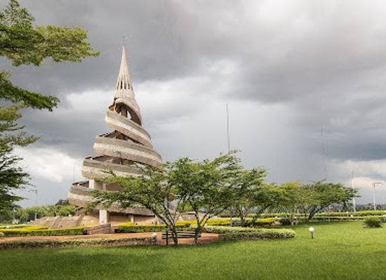 cameroon/grassfield-region/attraction/cameroon-reunification-monument