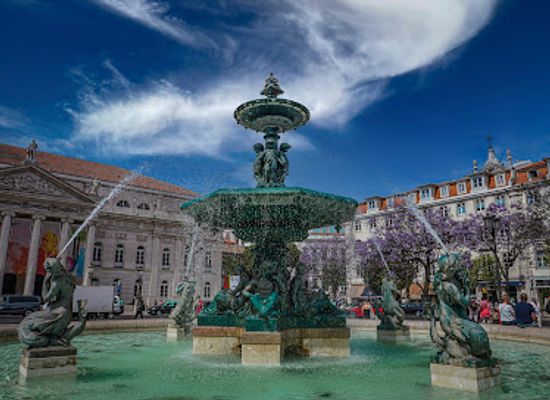 portugal/lisbon/baixa/attraction/fonte-sul-do-rossio