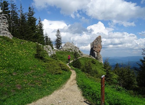 romania/ceahlau-national-park/attraction/caciula-dorobantului