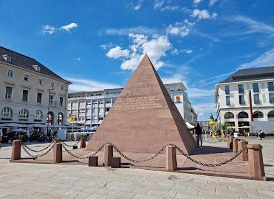 germany/upper-rhine/attraction/karlsruher-pyramide