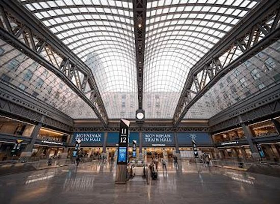 new-york/new-york-city/attraction/moynihan-train-hall-at-penn-station