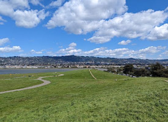 california/berkeley/attraction/cesar-chavez-park