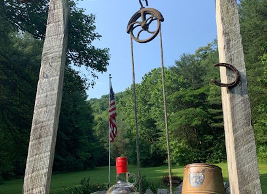 kentucky/appalachian-plateau/attraction/hatfield-mccoy-historic-feud-driving-tour