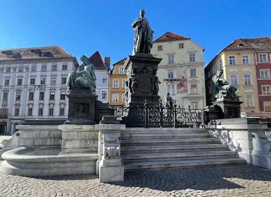 austria/graz/attraction/erzherzog-johann-brunnen