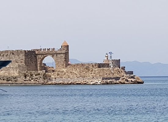 greece/dodecanese/attraction/sea-gate
