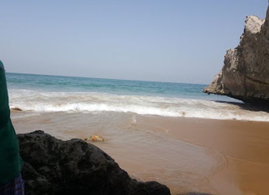 pakistan/lasbela/attraction/gaddani-water-on-rock