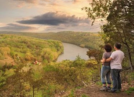 connecticut/litchfield-county/attraction/lovers-leap-state-park