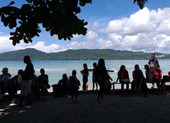 indonesia/maluku/attraction/pantai-sopapei