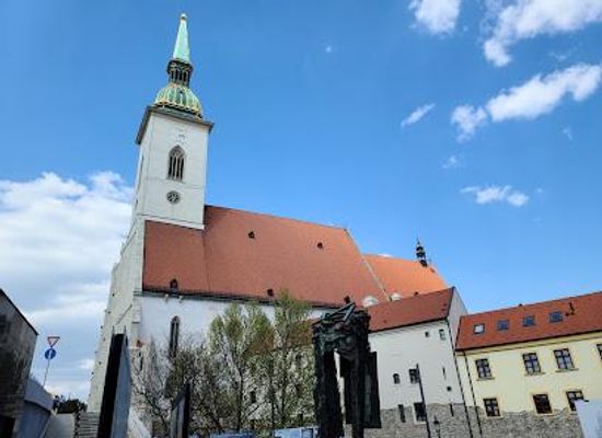slovakia/bratislava/attraction/st-martin-s-cathedral