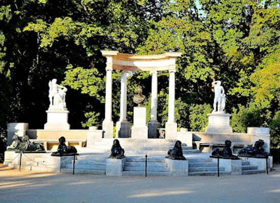 spain/madrid-community/attraction/emperors-square