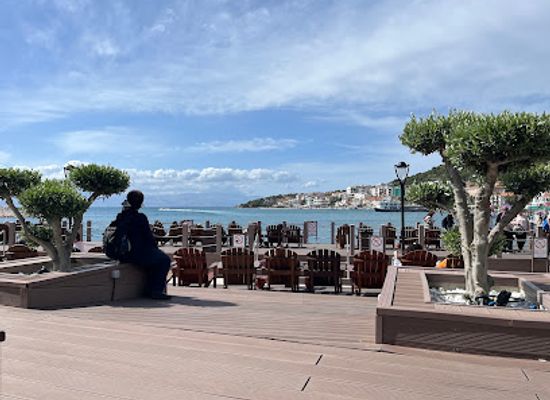 turkiye/cesme/attraction/guneslenme-terasi