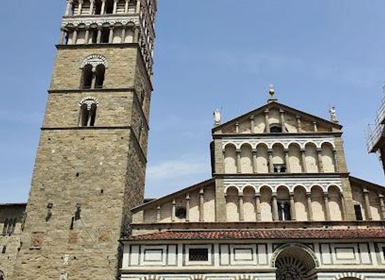 italy/tuscany/attraction/cattedrale-di-san-zeno