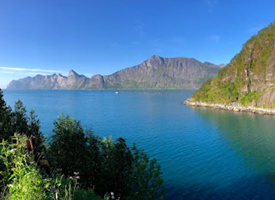 norway/senja-island/attraction/breidtinden-trail-head