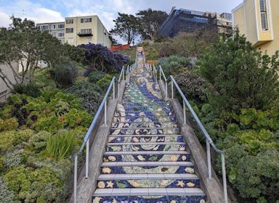 california/bay-area/attraction/16th-avenue-tiled-steps