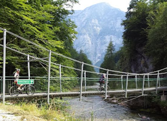 austria/dachstein-mountains/attraction/koppenbruller-cave