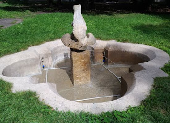 czechia/olomouc/attraction/fontana-kasna