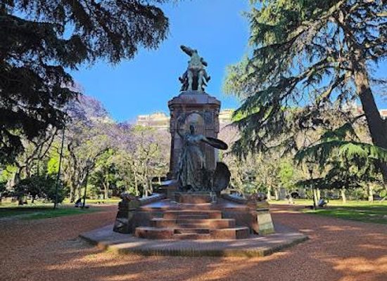 argentina/buenos-aires/attraction/plaza-republica-de-chile