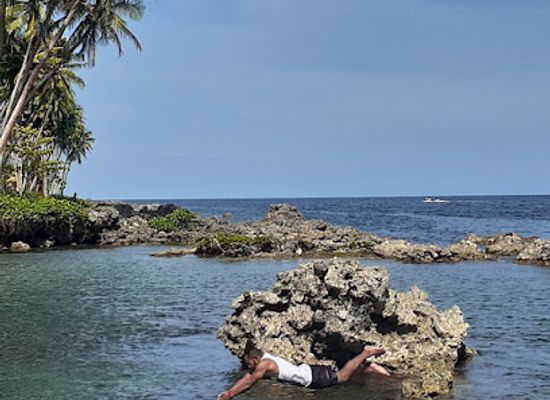 papua-new-guinea/madang/attraction/machine-gun-beach