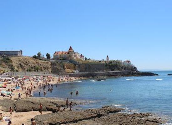 portugal/estremadura/attraction/poca-beach