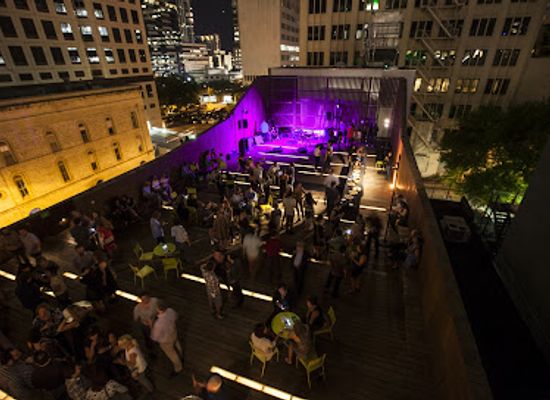 texas/central-texas/attraction/the-contemporary-austin-jones-center
