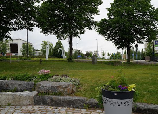 finland/savonlinna/attraction/jalmarin-aukio
