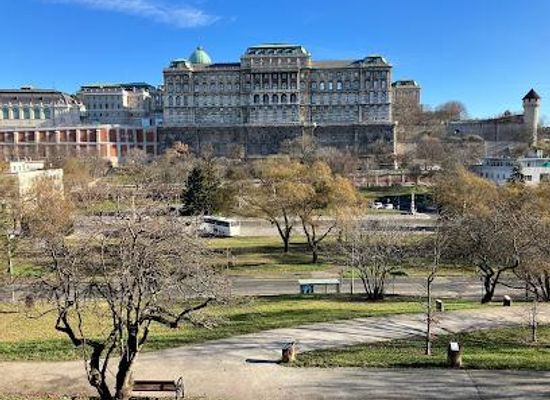 hungary/budapest/attraction/national-szechenyi-library