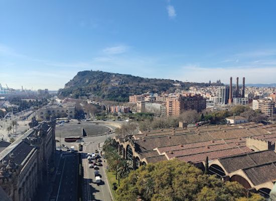 spain/barcelona/el-born/attraction/columbus-monument