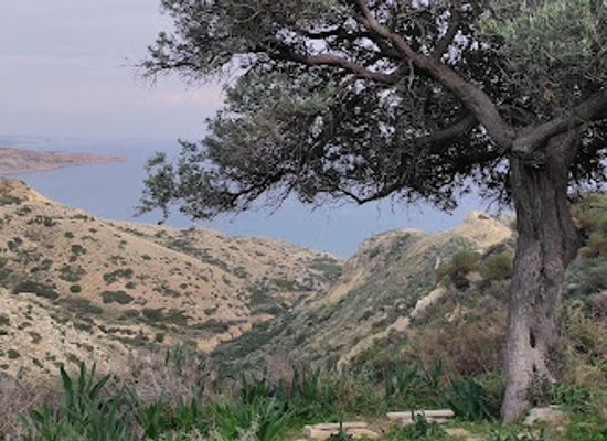 cyprus/pissouri-village/attraction/krasivyy-mys