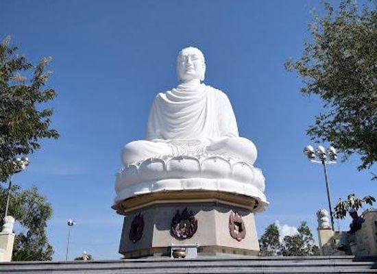 vietnam/nha-trang/attraction/long-son-pagoda