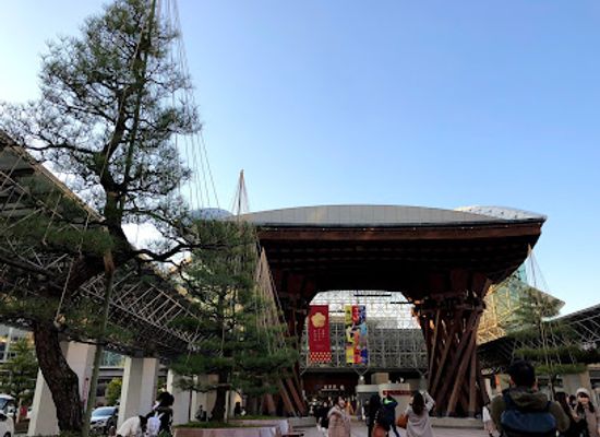 japan/kanazawa/omicho-market/attraction/fountain-clock