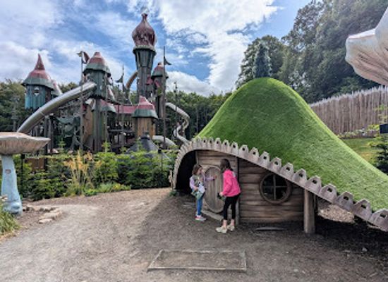 united-kingdom/northumberland/attraction/lilidorei-at-the-alnwick-garden
