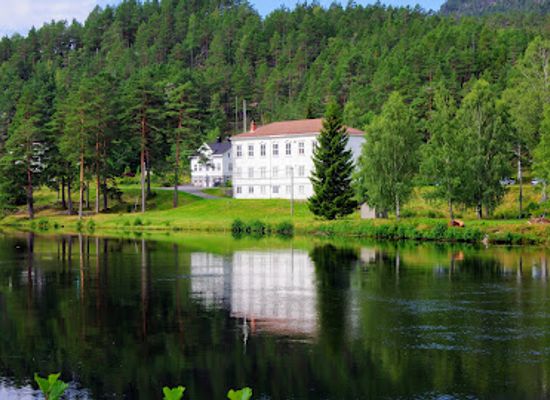 norway/telemark/attraction/elvarheim-hunting-museum