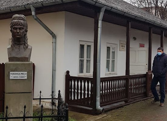 romania/neamt/attraction/memorial-house-veronica-micle