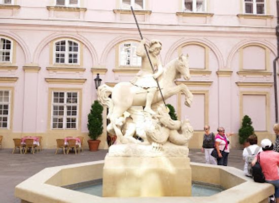 slovakia/bratislava-region/attraction/fountain-of-st-george