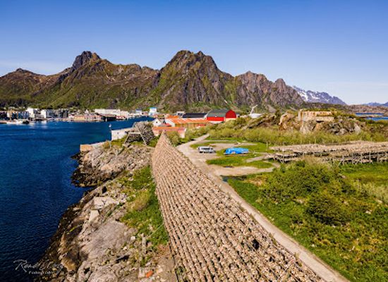 norway/nordland/attraction/sechoirs-a-morues
