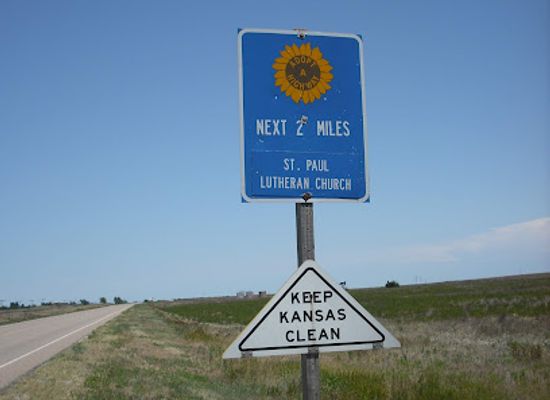 kansas/northwest-kansas/attraction/welcome-to-kansas-sign