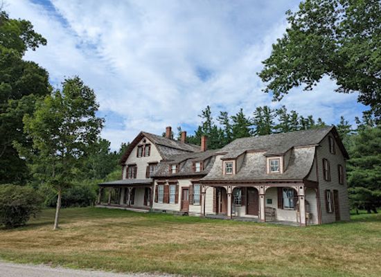 massachusetts/berkshires/attraction/william-cullen-bryant-homestead