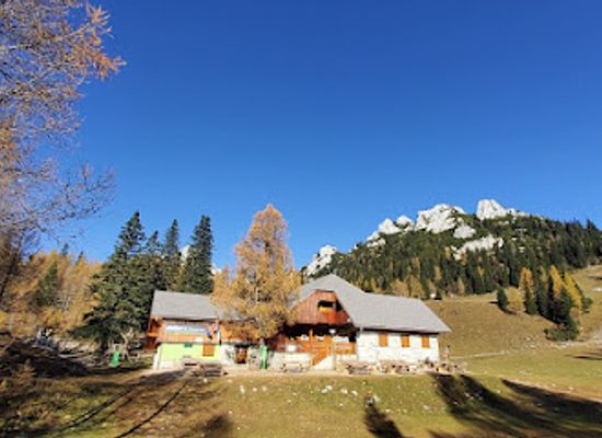 slovenia/carinthia/attraction/planinski-dom-na-zelenici
