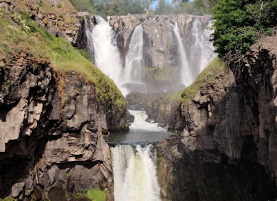 oregon/columbia-river-gorge/attraction/white-river-falls-state-park