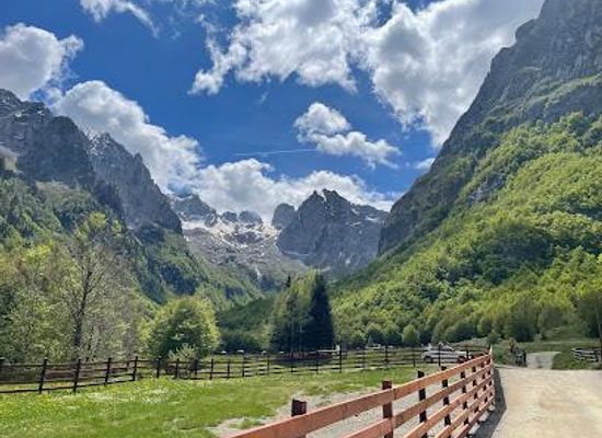 kosovo/peja/attraction/grebaje-valley