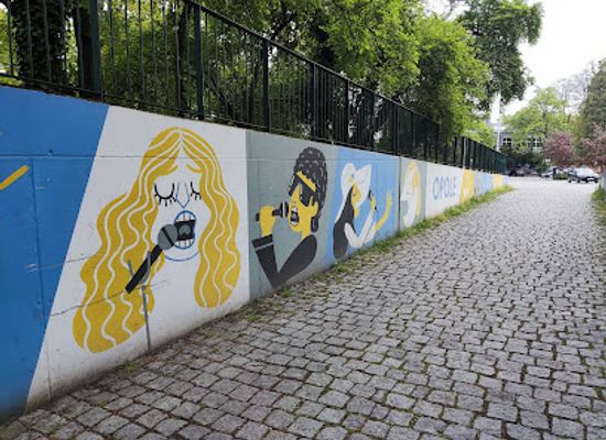 poland/opole/attraction/mural-piosenki-polskiej